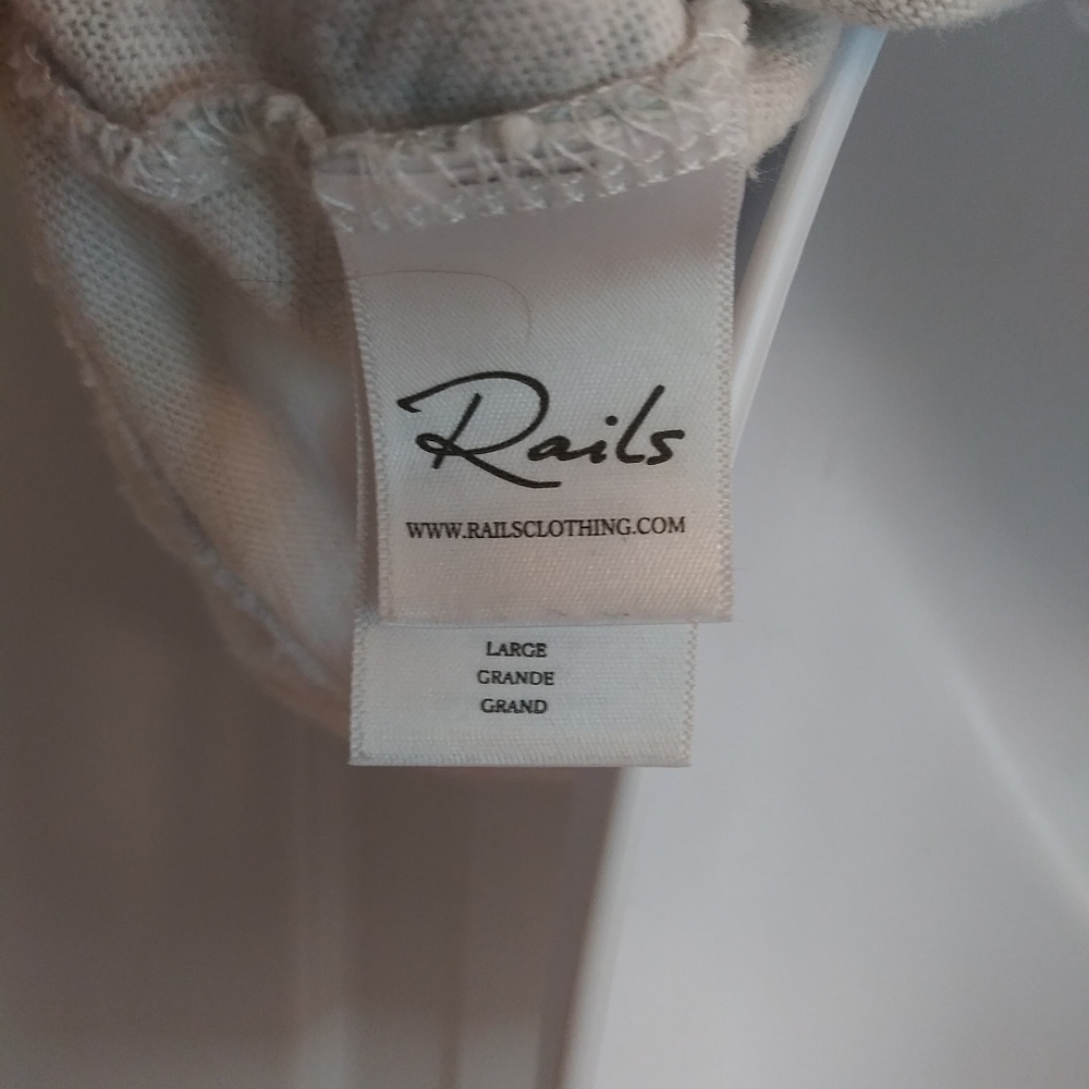 RAILS CARA COTTON TEE RAINBOW TIE DYE - Picture 10 of 10